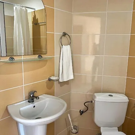 кристал Otel Ravda